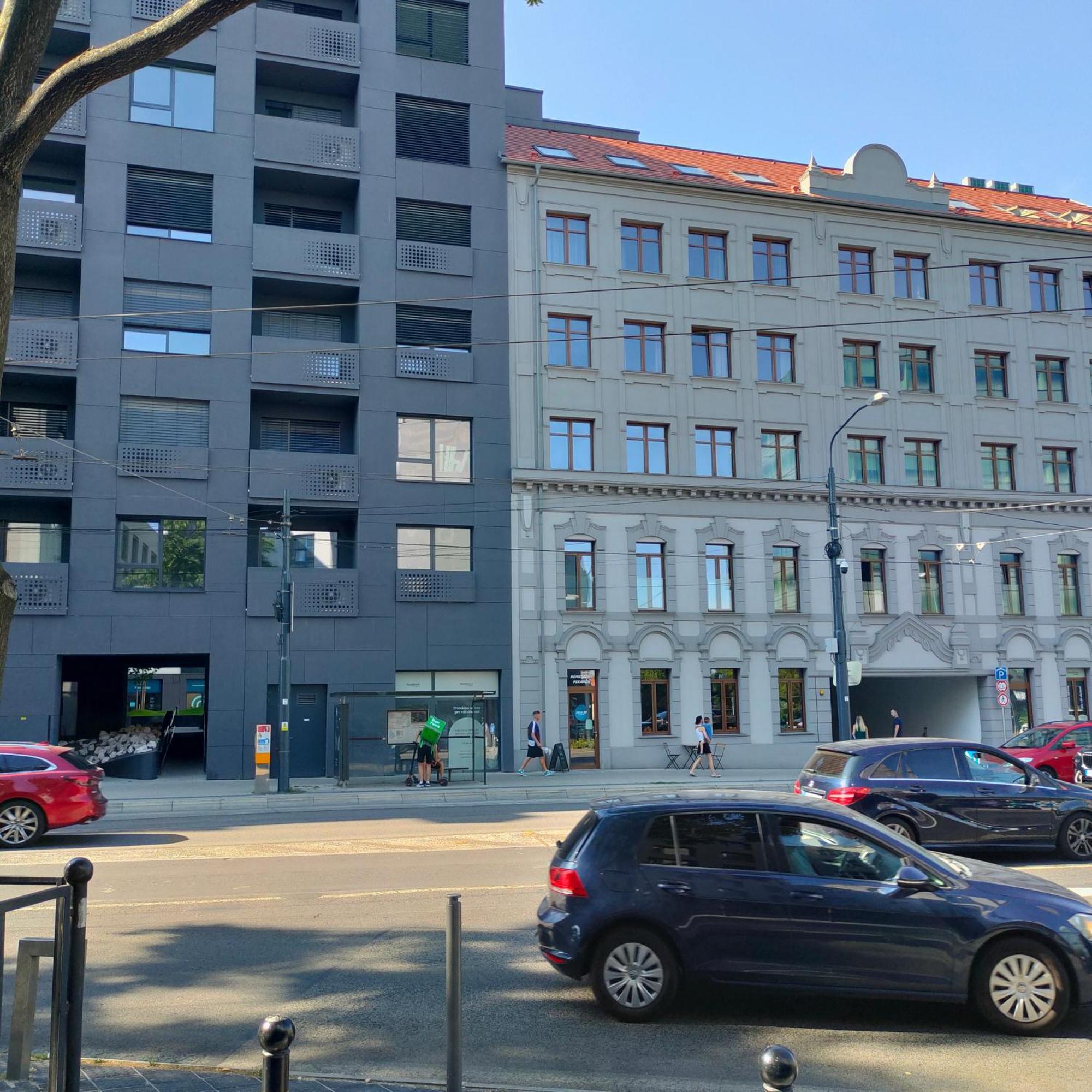 Ferienwohnung Sag New Complex In The Heart Of The Old Town Free Parking Free Wi-Fi Pressburg Exterior foto