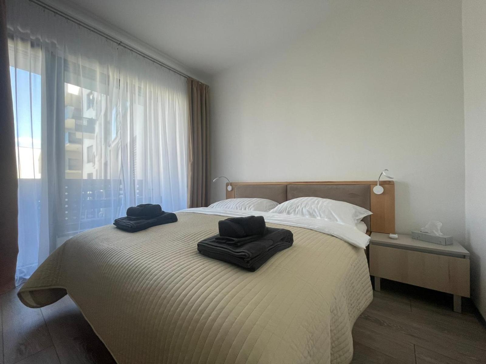 Ferienwohnung Sag New Complex In The Heart Of The Old Town Free Parking Free Wi-Fi Pressburg Exterior foto